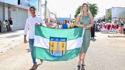 Assu-Comemora-179-Anos-de-Emancipacao-Politica-com-Desfile-Civico-2-678x452