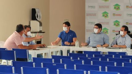 Assú participa de reunião da AMCEVALE (2)