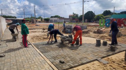 Prefeitura do Assú inicia obras da praça da Lagoa do Ferreiro de Fora (6)