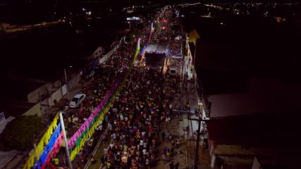 Primeiro dia do Carnaval de Assú reune foliões ao som de Serginho Pimenta, Banda Inala e Tradição Elétrico