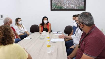 Sistema de fornecimento de água na comunidade Artur Sabino é discutido por Prefeitura do Assú