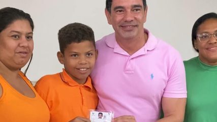 #TBT da última ação do projetos Cordão de Girassol🌻