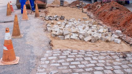 Tapa Buracos AV DR Luiz Carlos