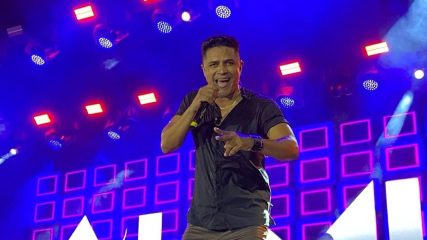 Tem mais São João do Assú nesta sexta-feira (22) e Almir Swingado deu o nome no palco principal