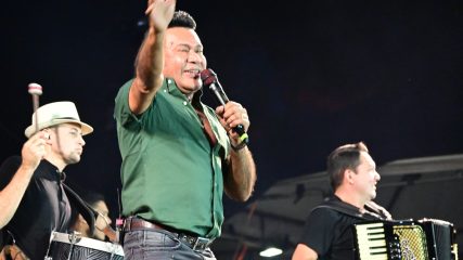 Tivemos a honra de receber Zé Cantor no palco do São João mais antigo do mundo, e que espetáculo foi! (1)