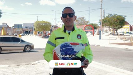 Um Minuto no Trânsito de hoje vamos continuar falando sobre este item de segurança muito importante para quem anda de moto