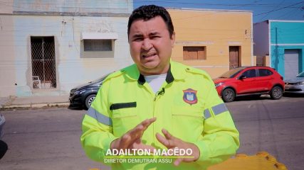 motorista e pedestre