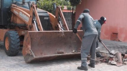 serviços de limpeza pública funcionando estão em dia