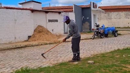 trabalhos de limpeza e organização de vias da nossa cidade continuam nesta reta final de 2023